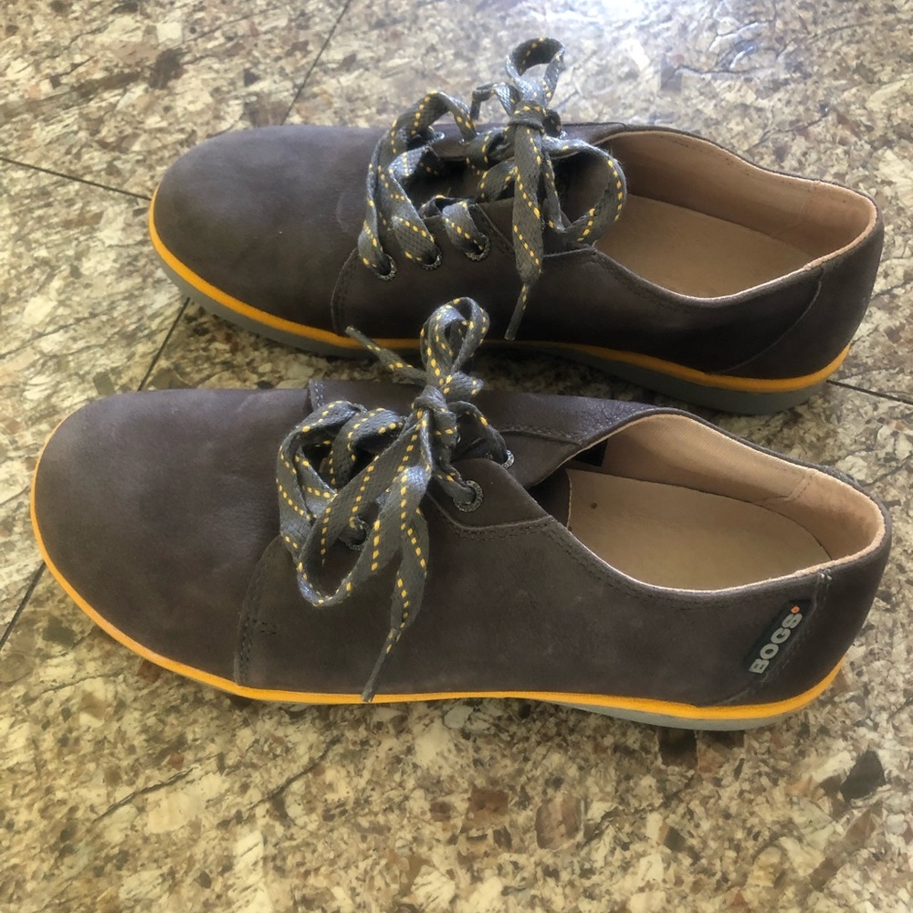 BOGS Malibu Lace (NWOT)